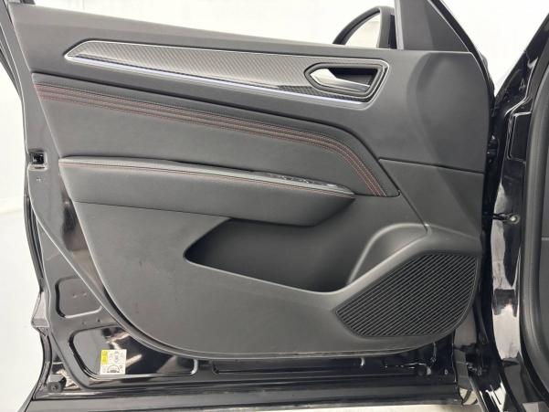 Vente en ligne Renault Arkana  E-Tech 145 au prix de 24 850 €