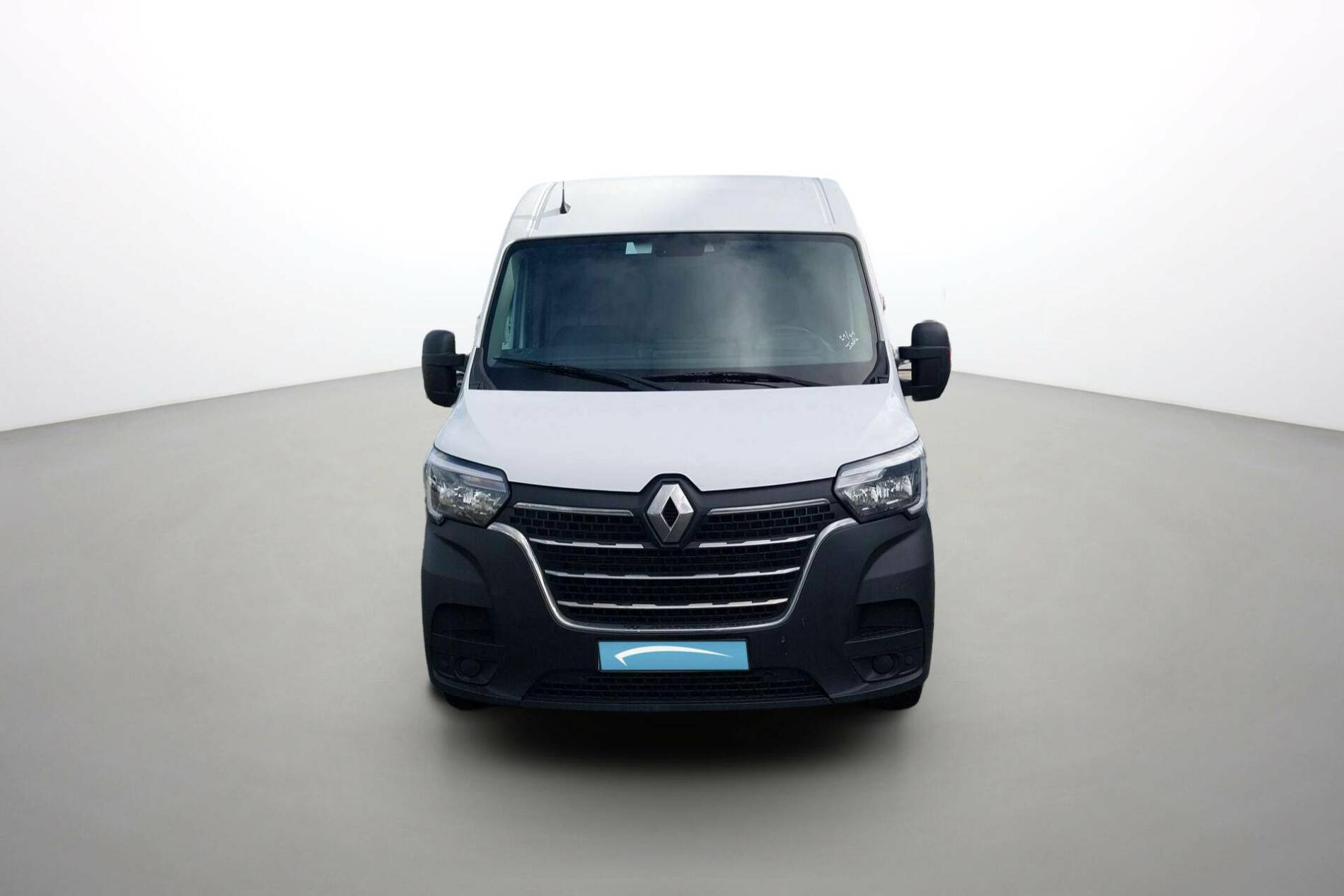 Vente en ligne Renault Master Fourgon MASTER FGN TRAC F3300 L2H2 BLUE DCI 135 au prix de 22 890 €
