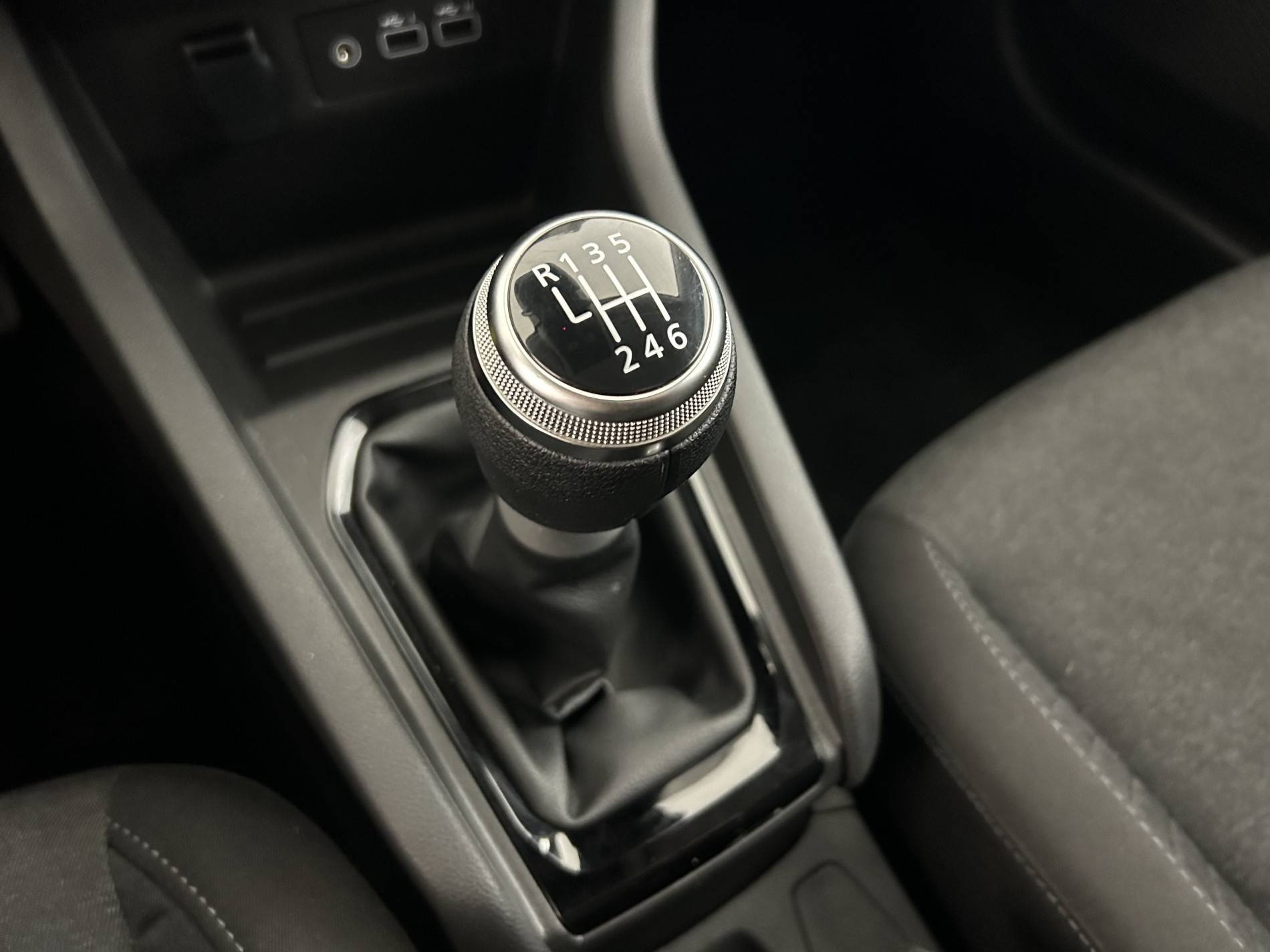 Vente en ligne Renault Clio 5 Clio TCe 90 au prix de 13 990 €