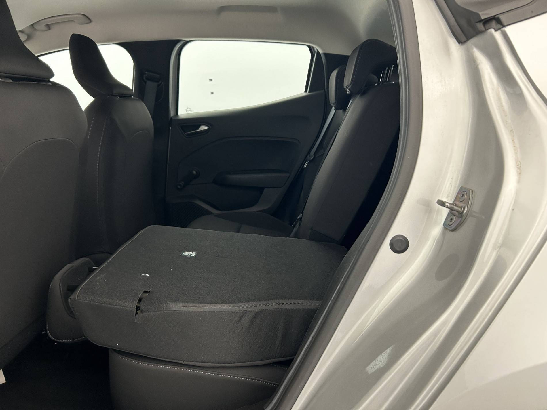 Vente en ligne Renault Clio 5 Clio TCe 90 au prix de 13 990 €