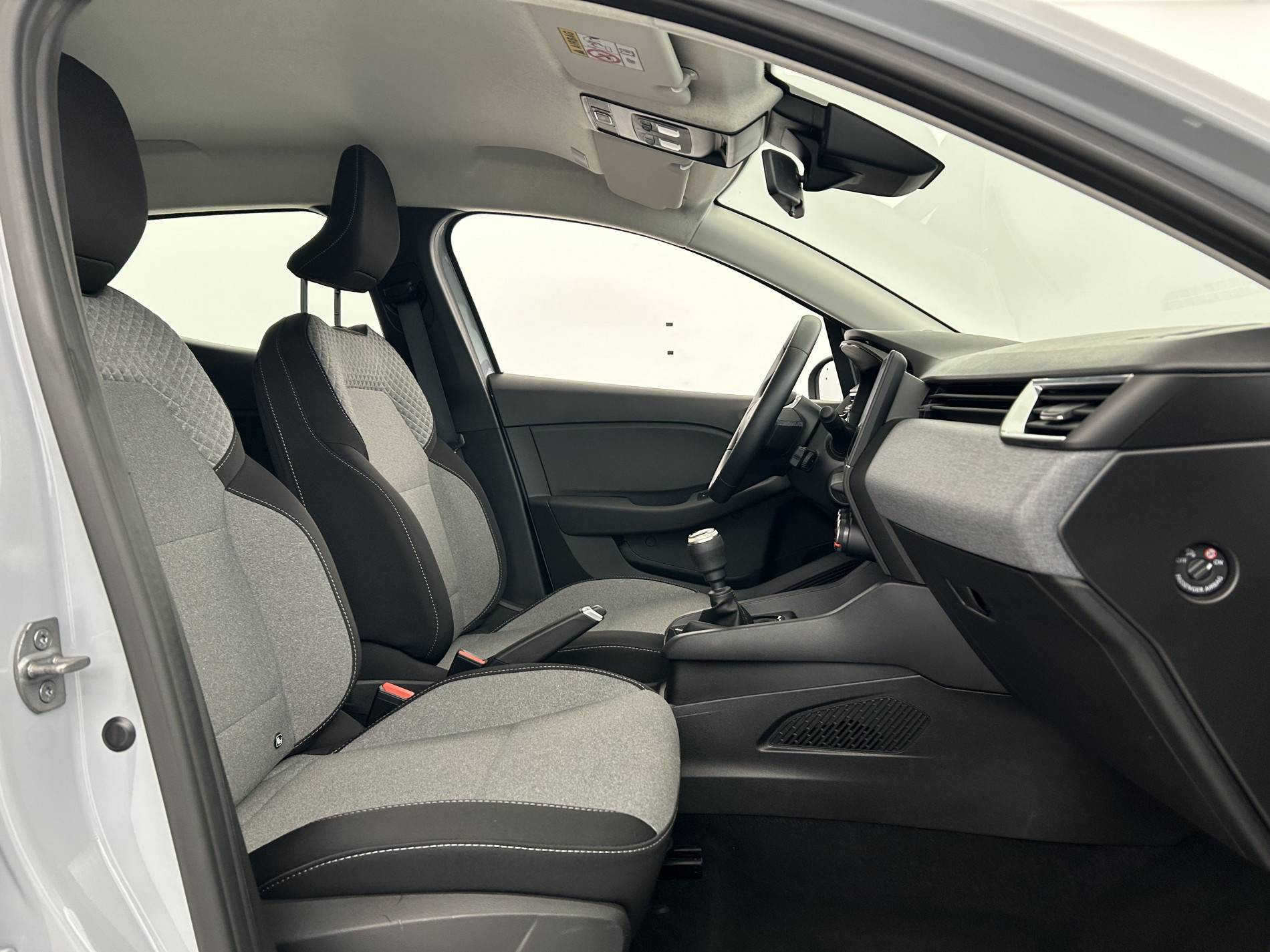 Vente en ligne Renault Clio 5 Clio TCe 90 au prix de 15 690 €