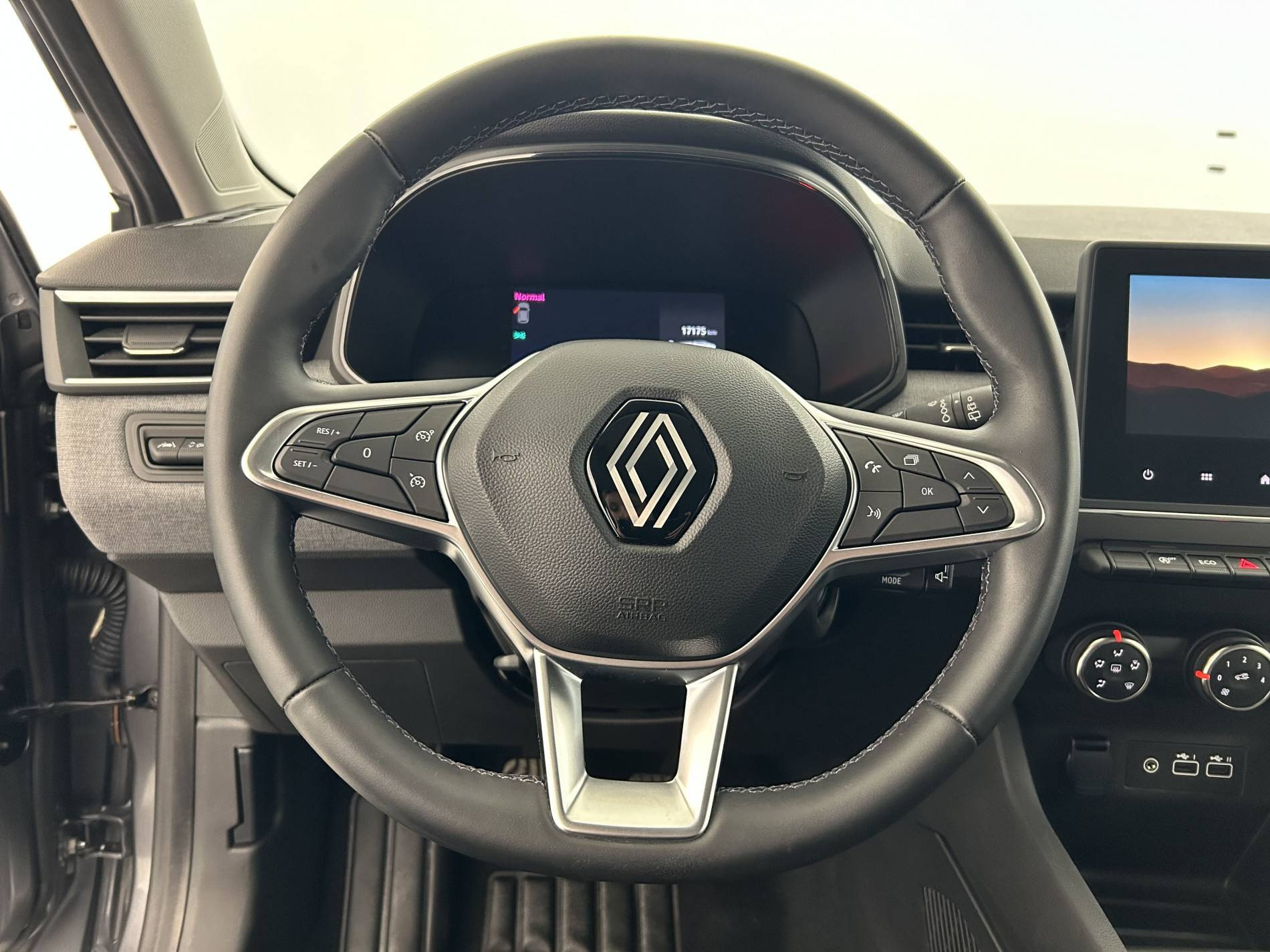 Vente en ligne Renault Clio 5 Clio TCe 90 au prix de 16 490 €