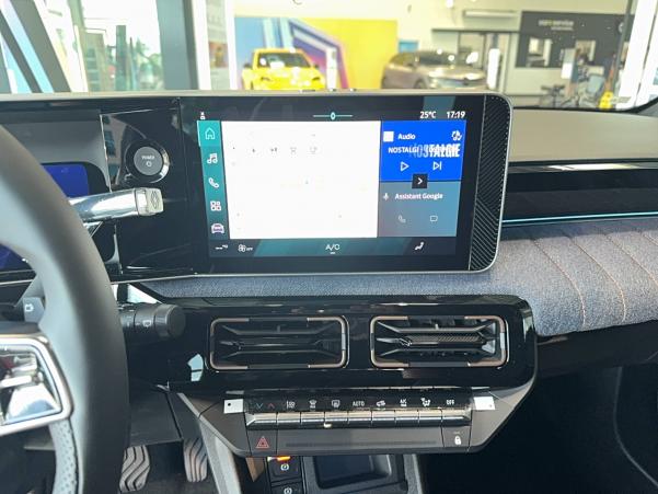 Vente en ligne Renault R4 E-Tech  150 ch autonomie confort au prix de 33 490 €