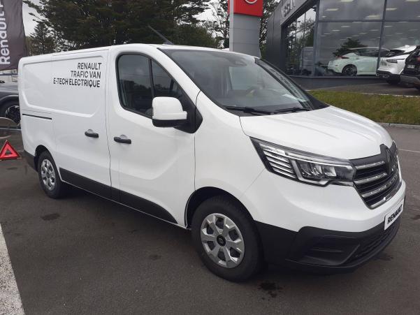 Vente en ligne Renault Trafic Van E-Tech TRAFIC E-TECH ELECTRIQUE FGN L1H1 3T AC22 au prix de 40 224 €