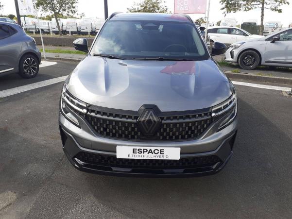 Vente en ligne Renault Nouveau Espace Espace E-Tech hybrid 200 au prix de 49 990 €