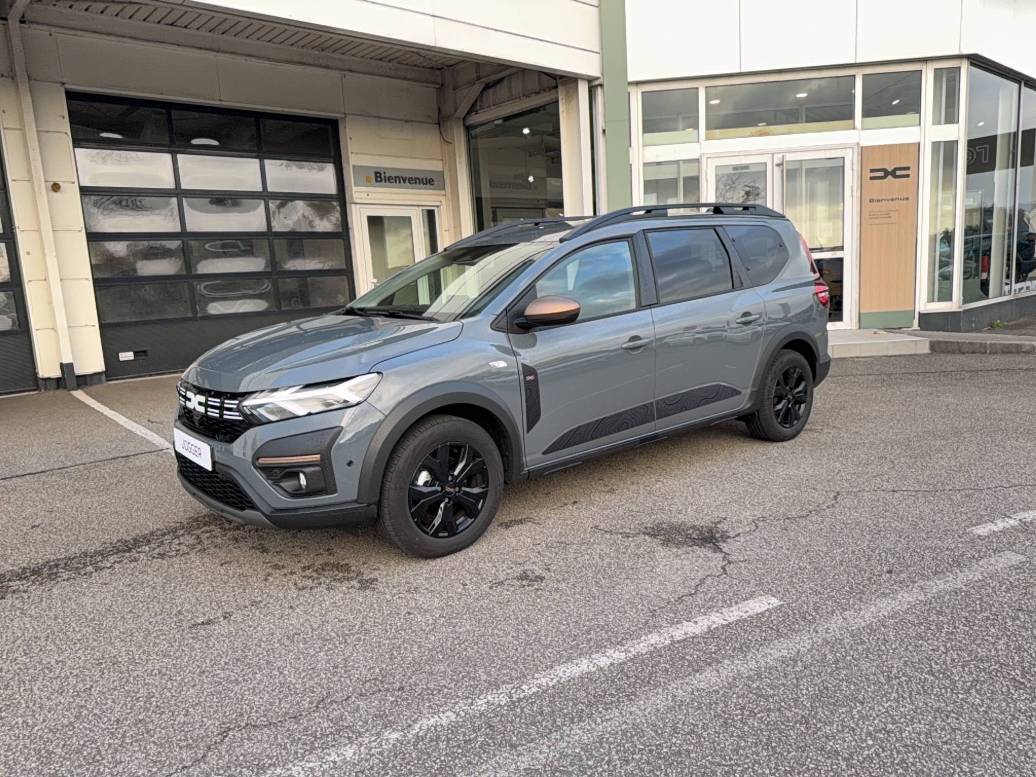 Dacia Jogger  Hybrid 140 7 places GSR2 occasion de 2025 en vente à Quimper