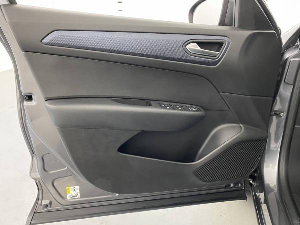 Vente en ligne Renault Arkana  E-Tech 145 au prix de 18 670 €