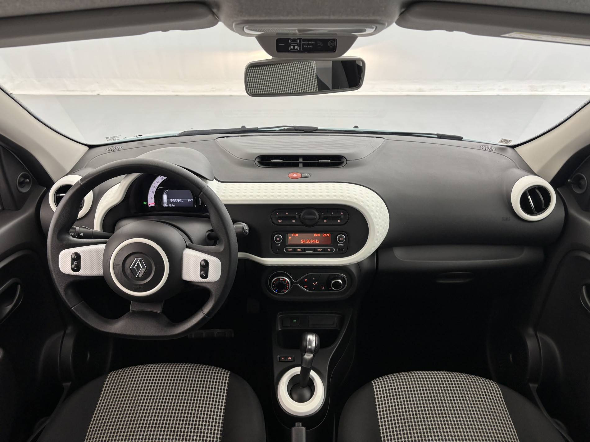 Vente en ligne Renault Twingo Electrique Twingo III E-Tech au prix de 9 690 €