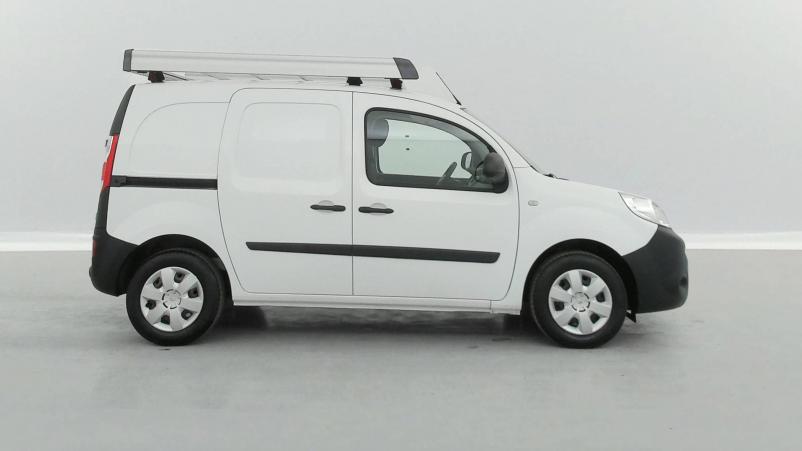 Vente en ligne Renault Kangoo Express  BLUE DCI 95 au prix de 11 470 €