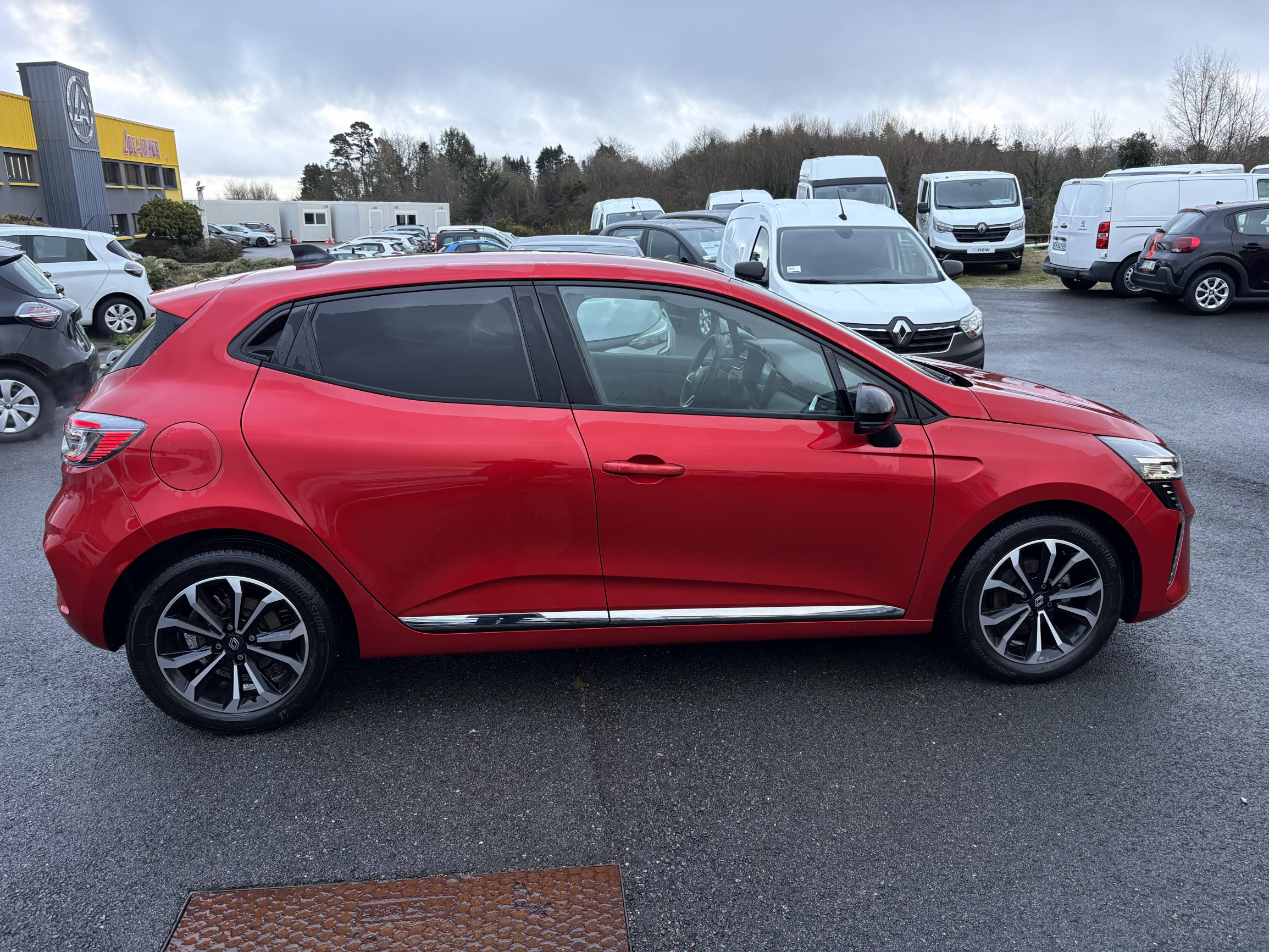 Vente en ligne Renault Clio 5 Clio TCe 90 ch GSR2 au prix de 18 890 €