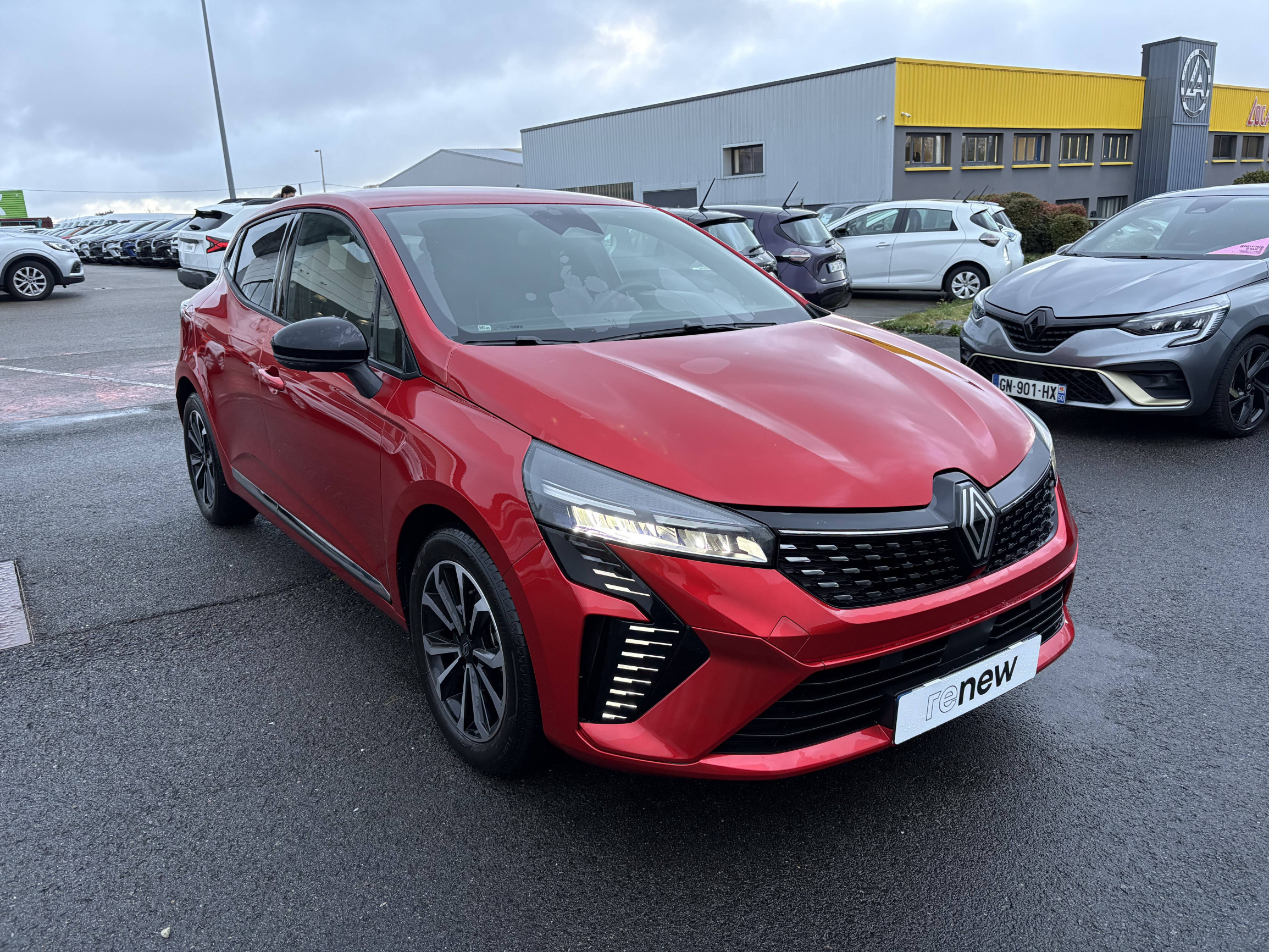 Vente en ligne Renault Clio 5 Clio TCe 90 ch GSR2 au prix de 18 890 €