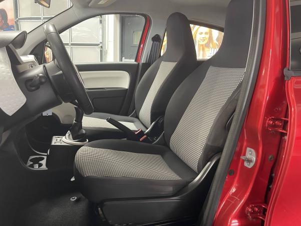 Vente en ligne Renault Twingo 3  1.0 SCe 70 E6 au prix de 8 990 €