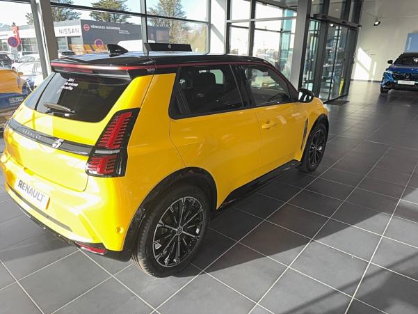 Vente en ligne Renault Renault 5 E-Tech  150 ch autonomie confort au prix de 35 790 €