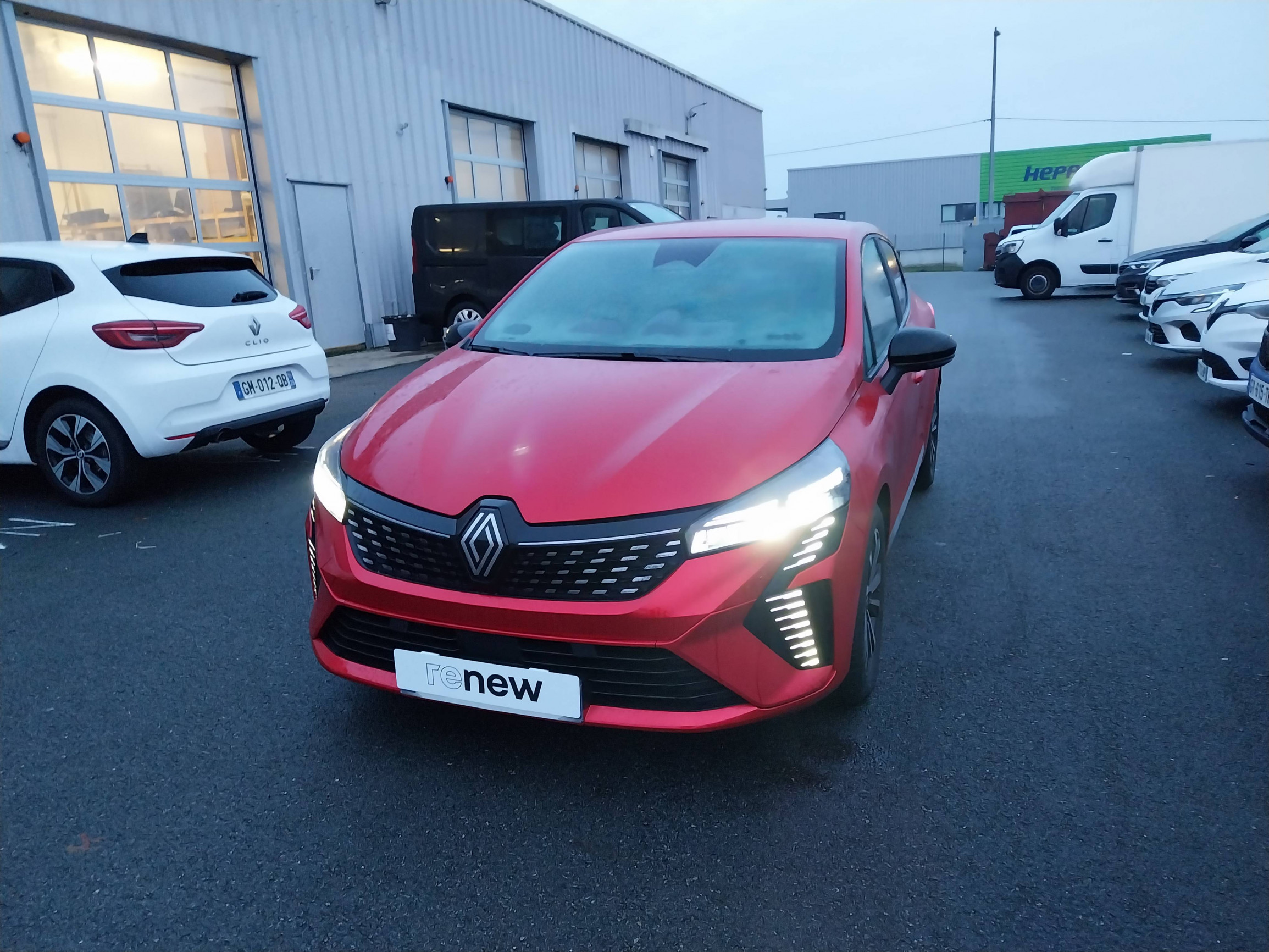 Renault Clio 5 Clio TCe 90 ch GSR2 occasion de 2024 en vente à Quimper