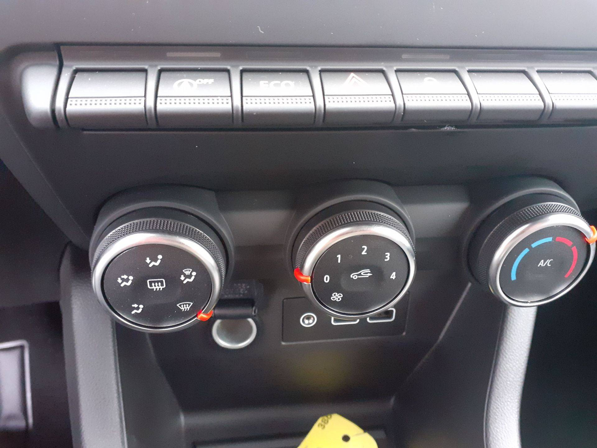 Vente en ligne Renault Clio 5 Clio Eco-G 100 ch GSR2 au prix de 18 990 €