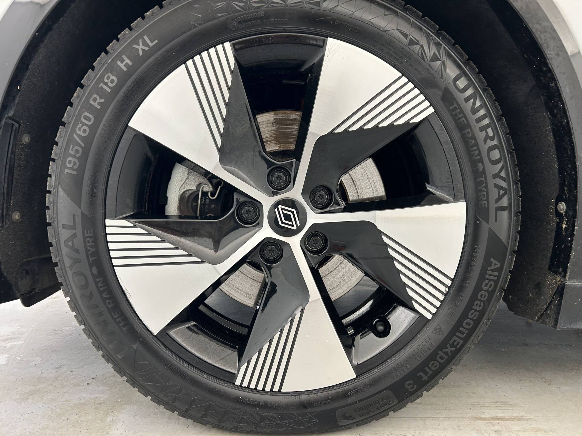 Vente en ligne Renault Megane E-Tech  EV40 130ch standard charge au prix de 18 790 €