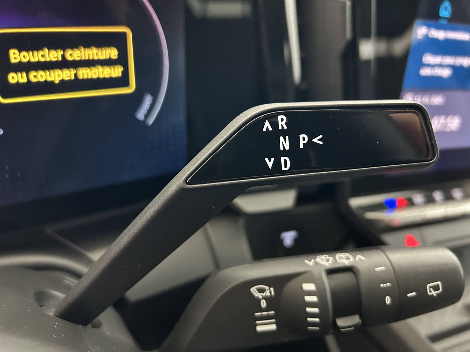 Vente en ligne Renault Megane E-Tech  EV40 130ch standard charge au prix de 18 790 €