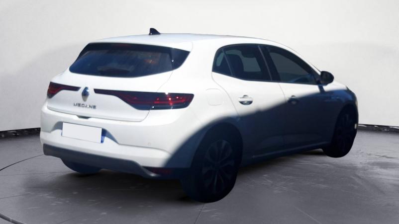 Vente en ligne Renault Megane 4  TCe 140 EDC au prix de 23 900 €