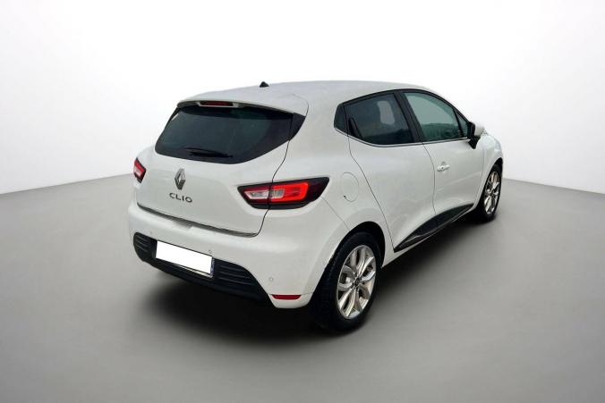 Vente en ligne Renault Clio 4 Clio TCe 90 au prix de 11 490 €