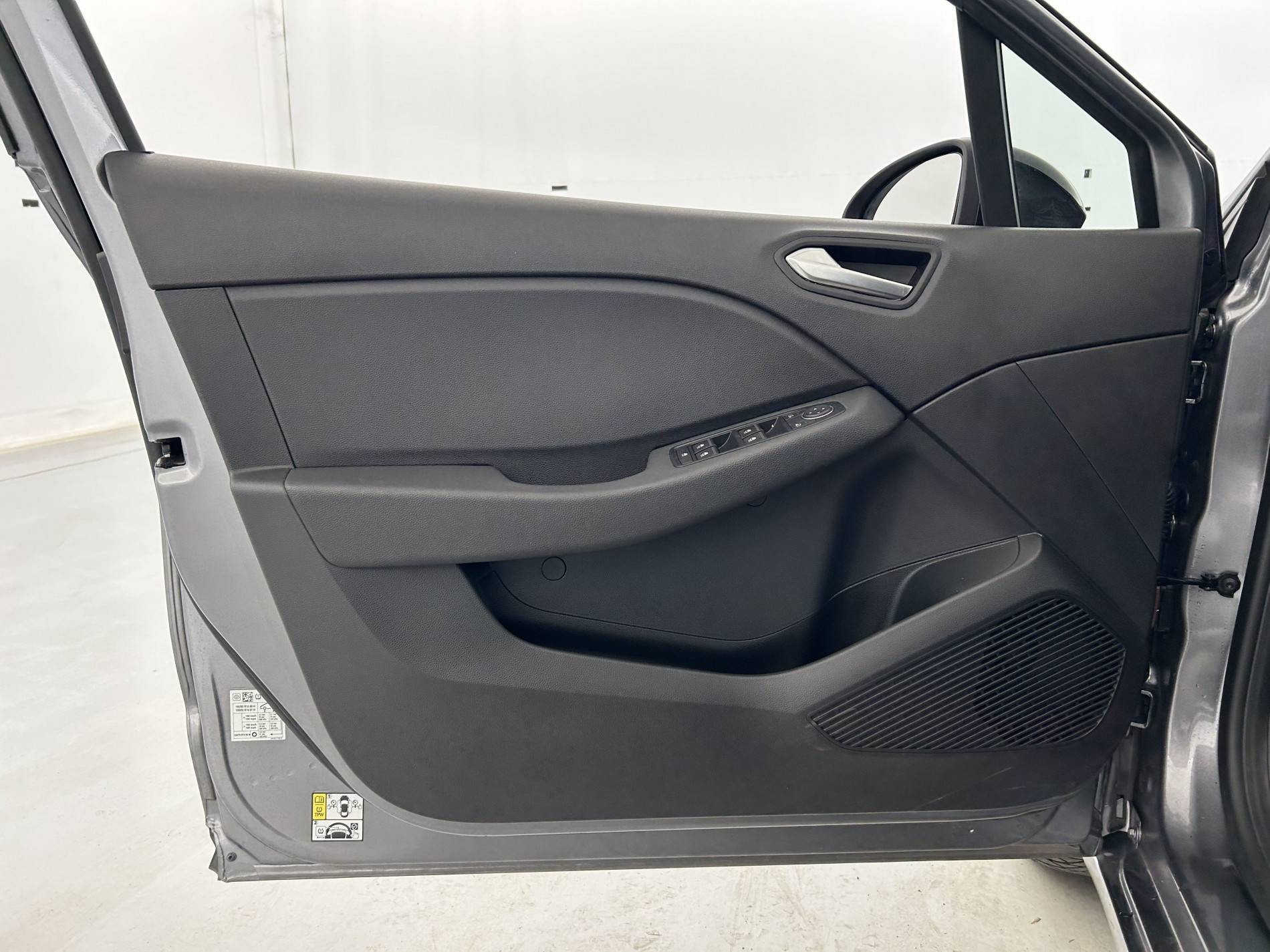 Vente en ligne Renault Clio 5 Clio E-Tech full hybrid 145 ch GSR2 au prix de 20 000 €