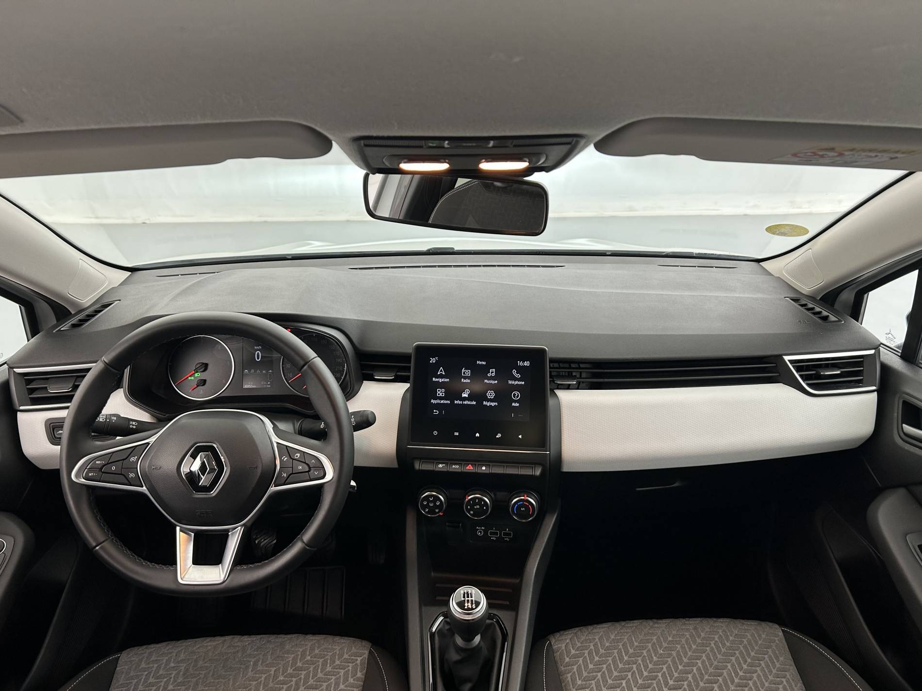 Vente en ligne Renault Clio 5 Clio Blue dCi 100 au prix de 15 550 €