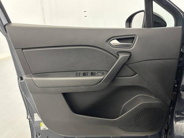 Vente en ligne Renault Captur  E-Tech hybride 145 au prix de 21 600 €