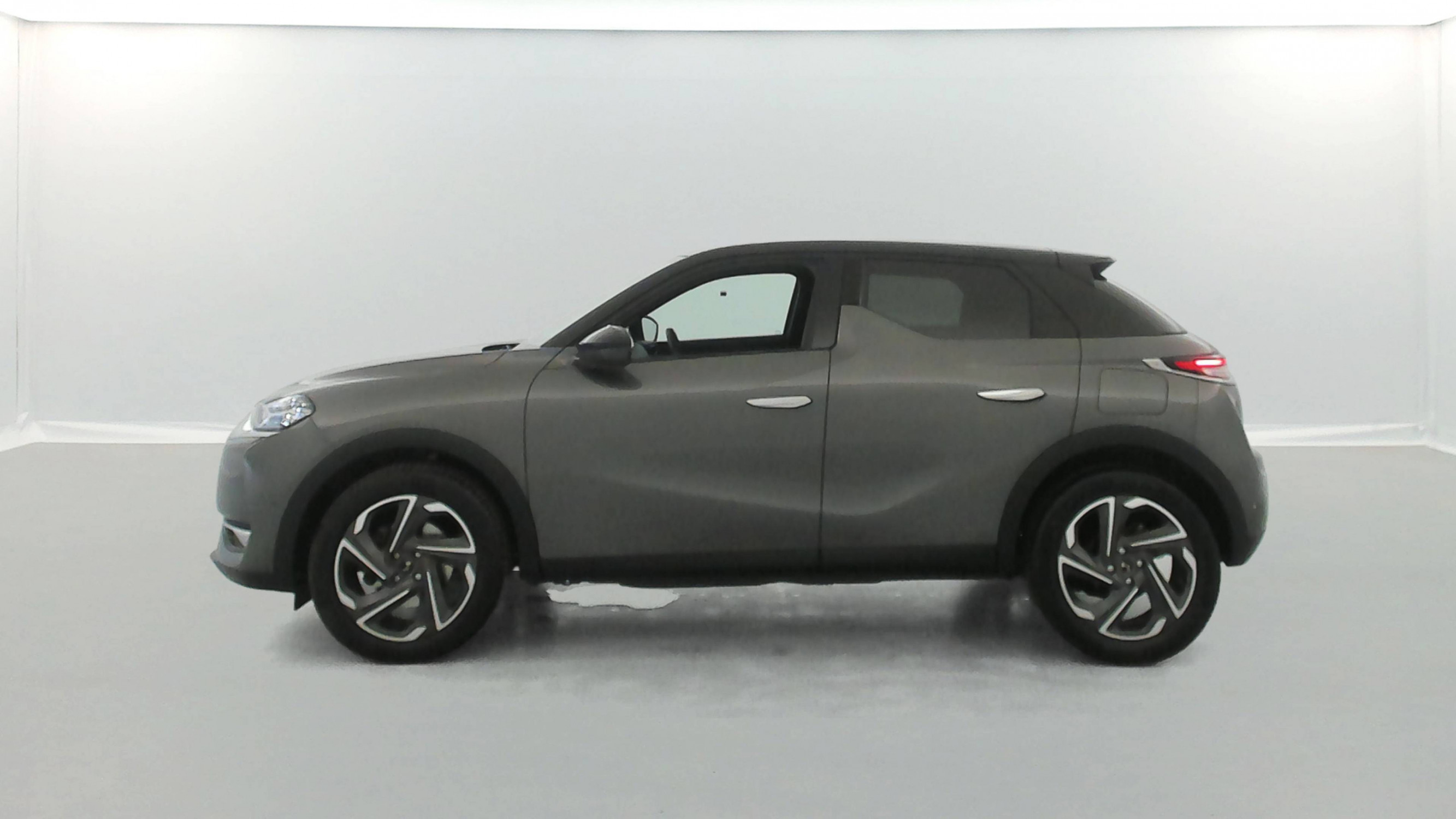 Vente en ligne Ds Ds3 Crossback DS3 Crossback BlueHDi 130 EAT8 au prix de 15 990 €