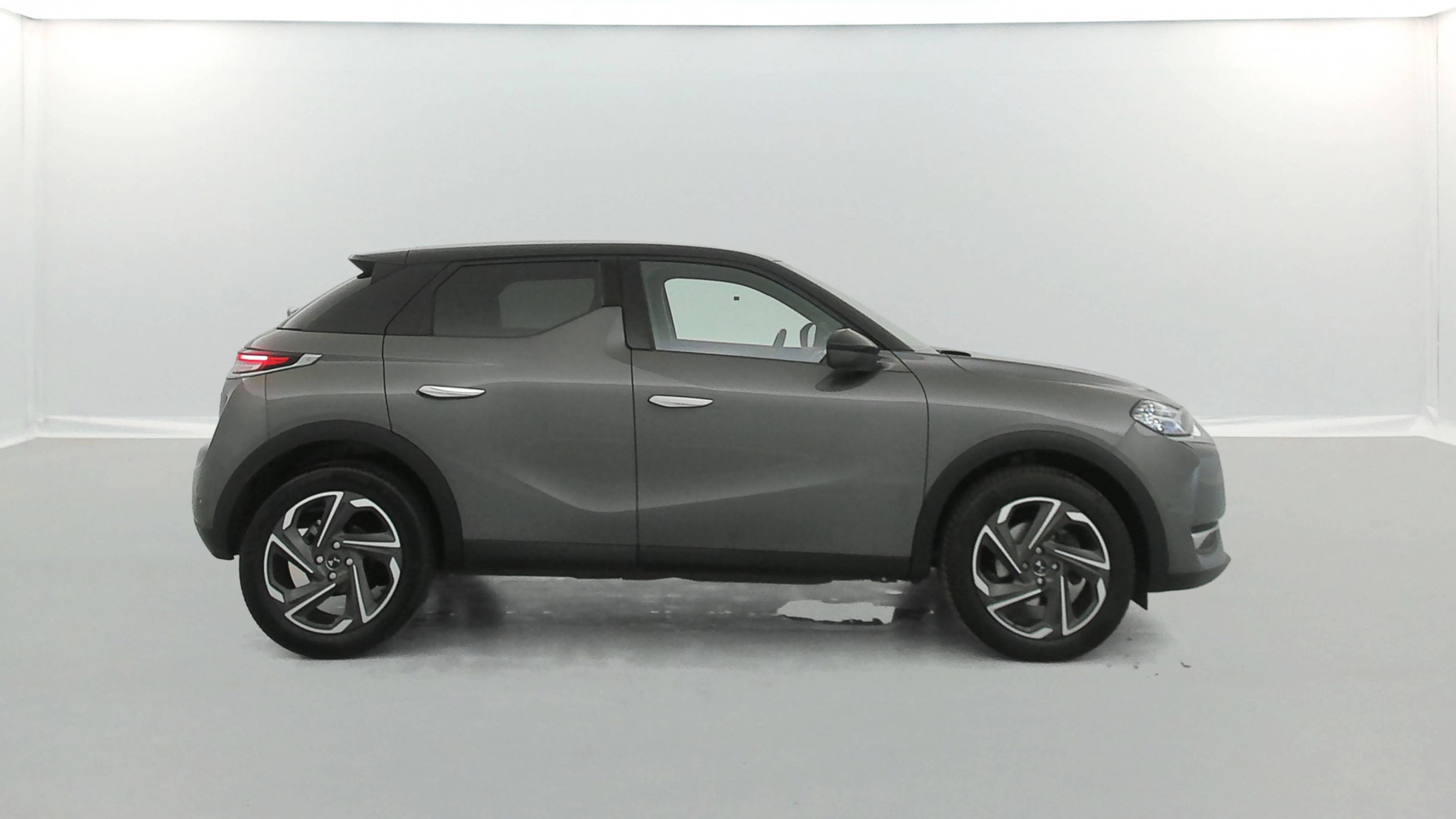 Vente en ligne Ds Ds3 Crossback DS3 Crossback BlueHDi 130 EAT8 au prix de 15 990 €