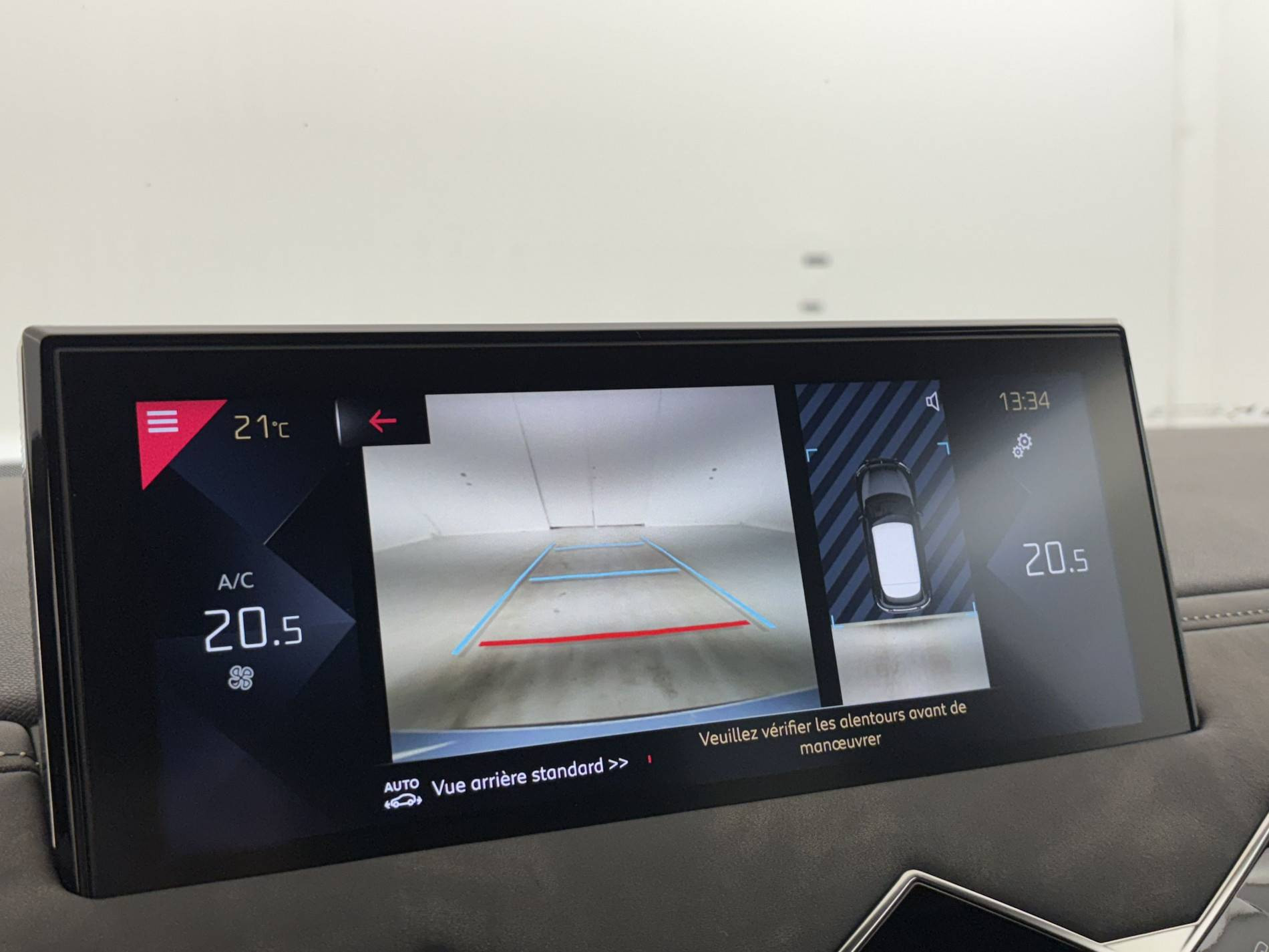 Vente en ligne Ds Ds3 Crossback DS3 Crossback BlueHDi 130 EAT8 au prix de 15 990 €