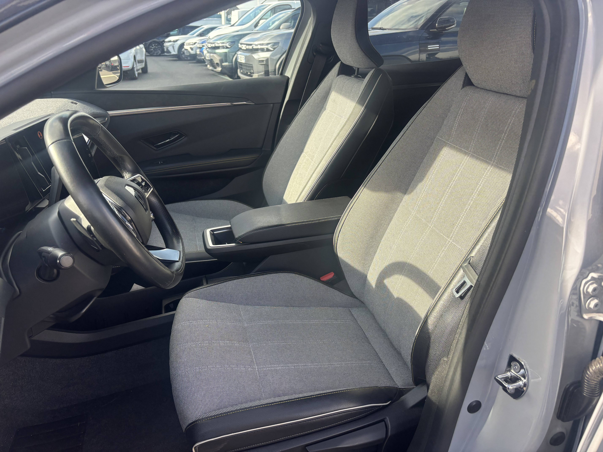 Vente en ligne Renault Megane E-Tech  EV60 220 ch super charge au prix de 21 790 €