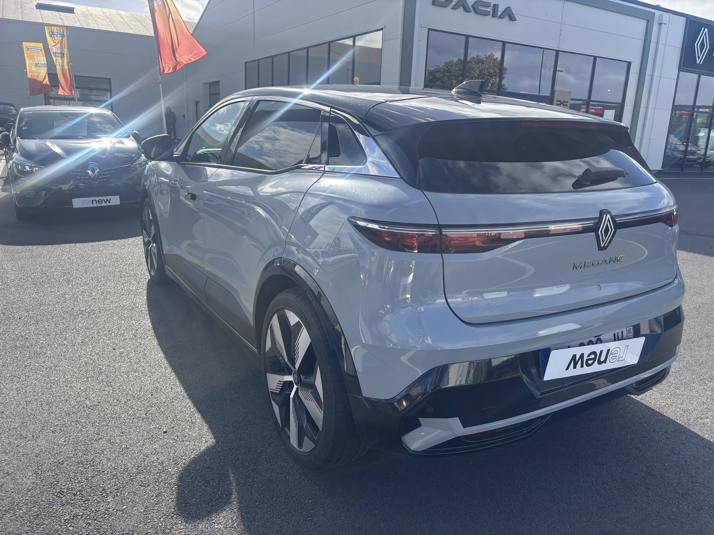 Vente en ligne Renault Megane E-Tech  EV60 220 ch super charge au prix de 21 790 €