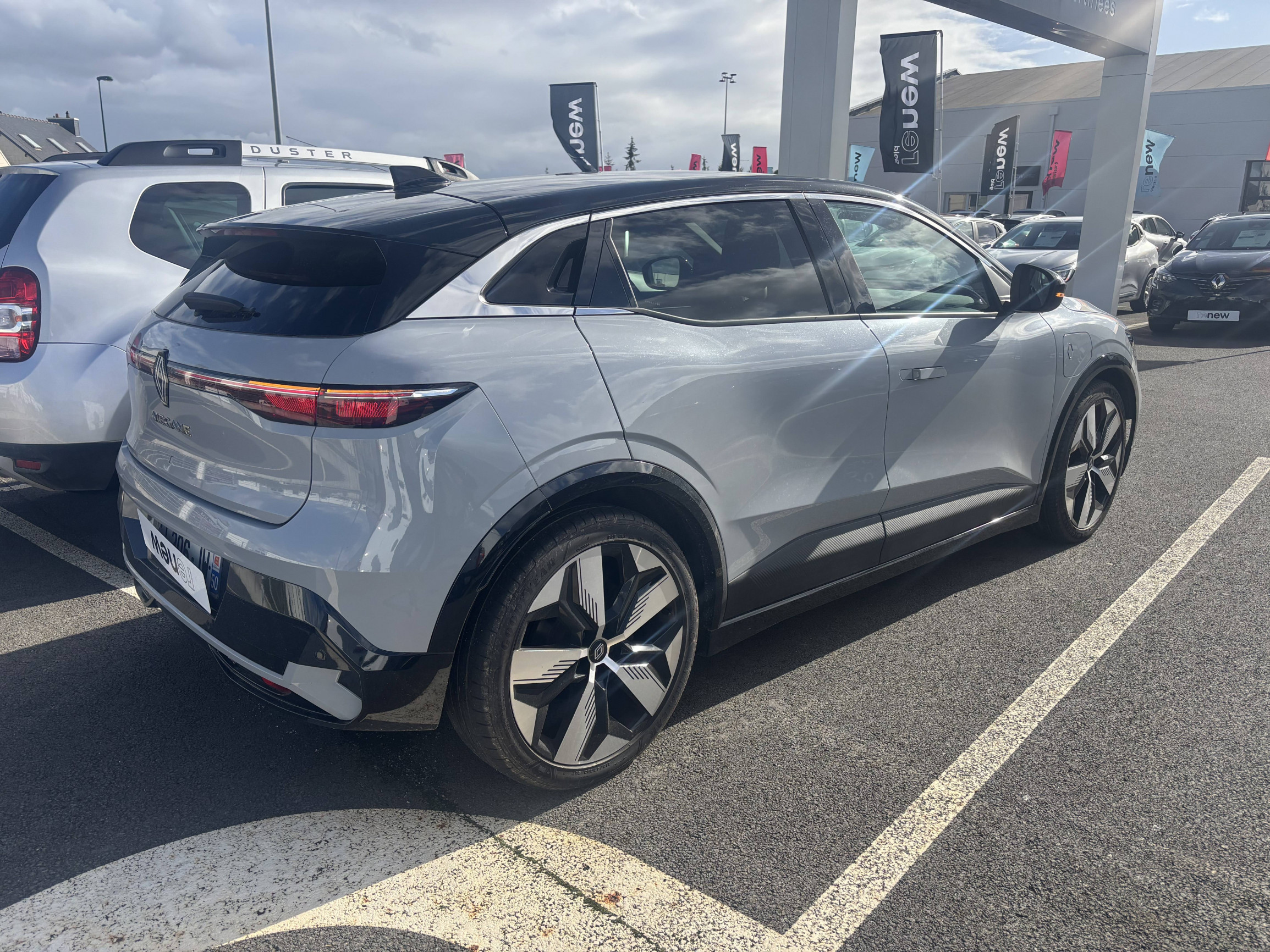 Vente en ligne Renault Megane E-Tech  EV60 220 ch super charge au prix de 21 790 €