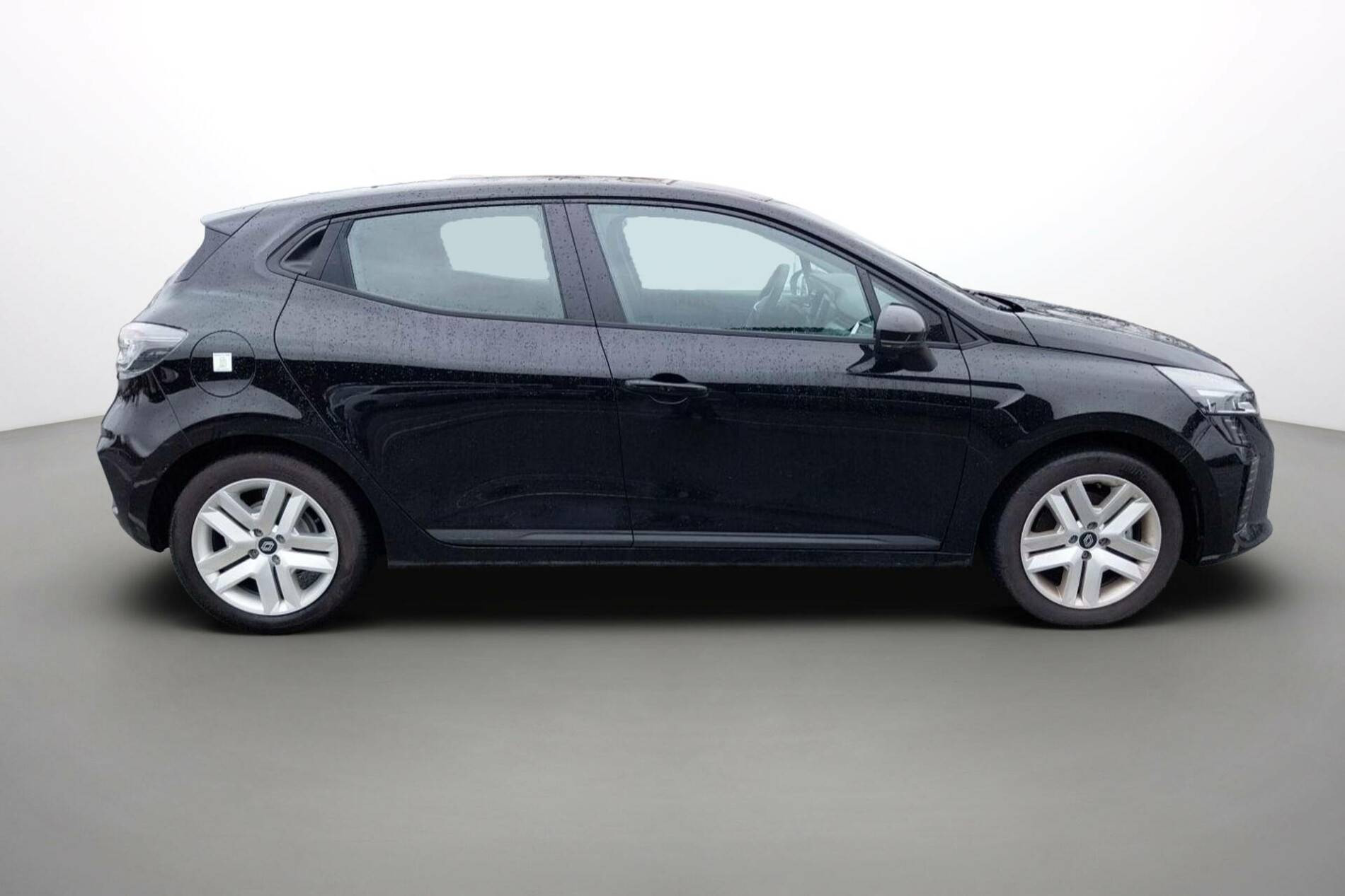 Vente en ligne Renault Clio 5 Clio E-Tech full hybrid 145 ch GSR2 au prix de 20 500 €