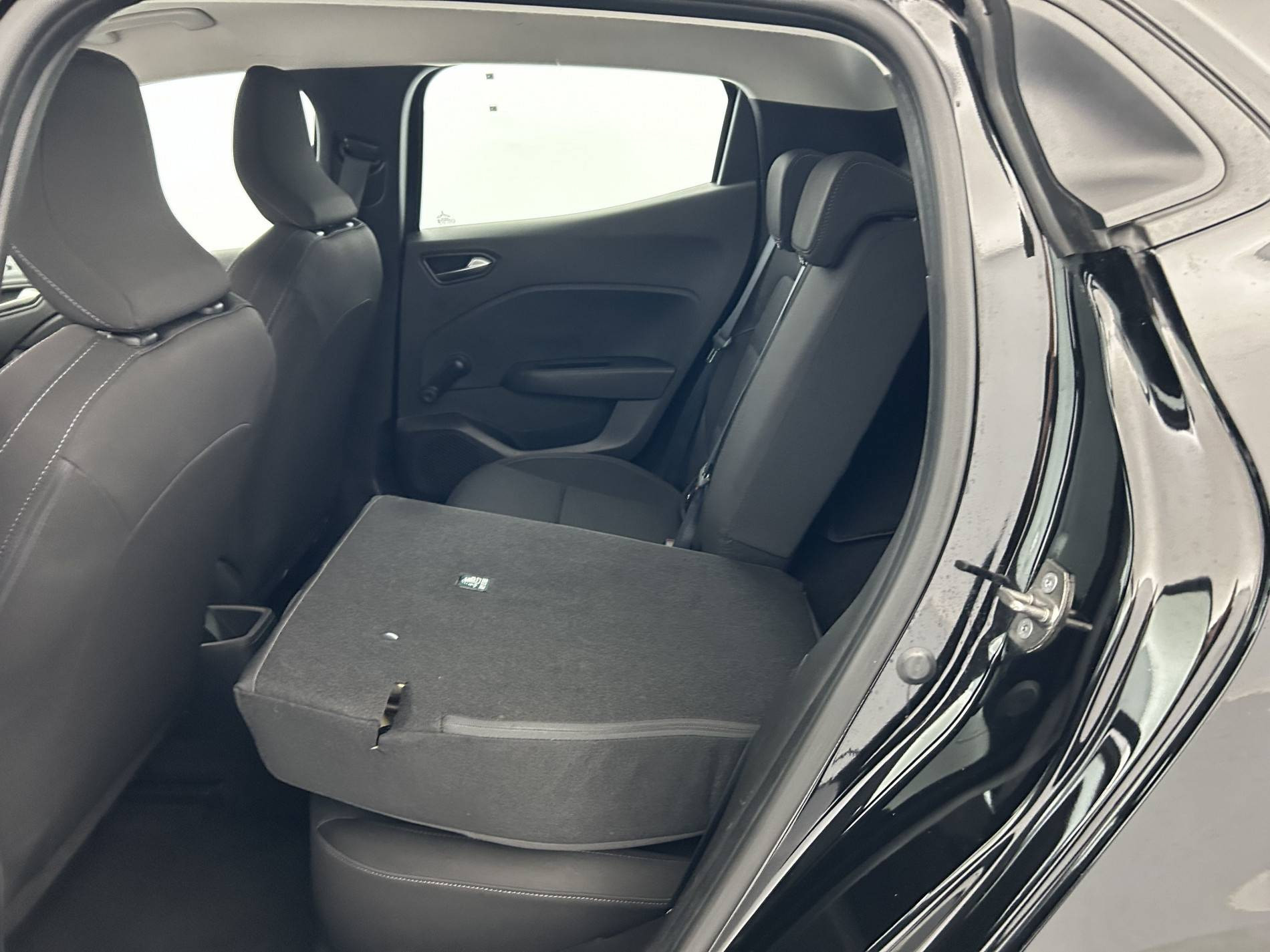 Vente en ligne Renault Clio 5 Clio TCe 90 au prix de 13 990 €