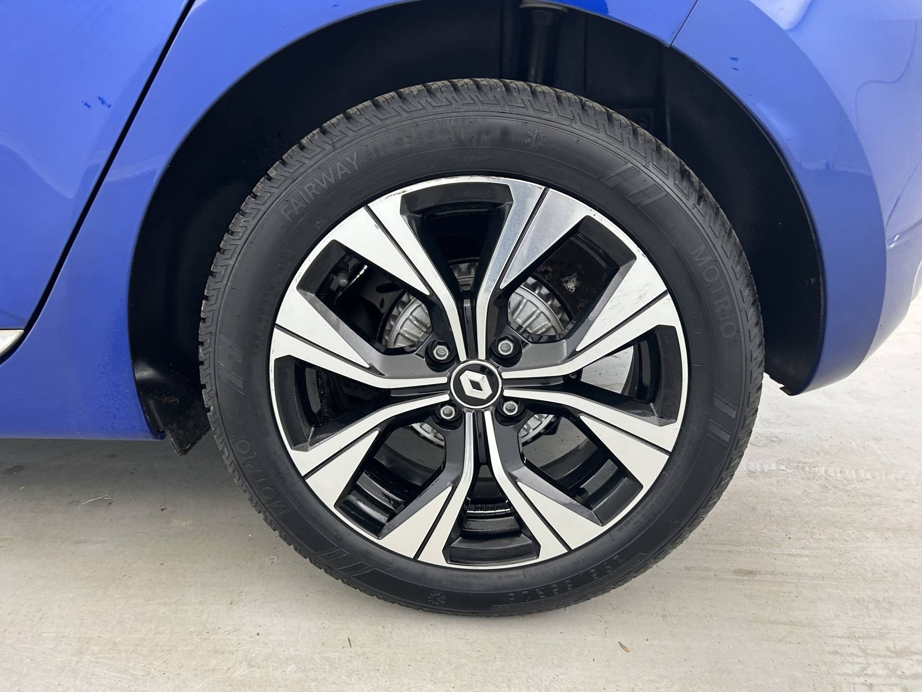 Vente en ligne Renault Clio 5 Clio TCe 90 - 21N au prix de 13 250 €