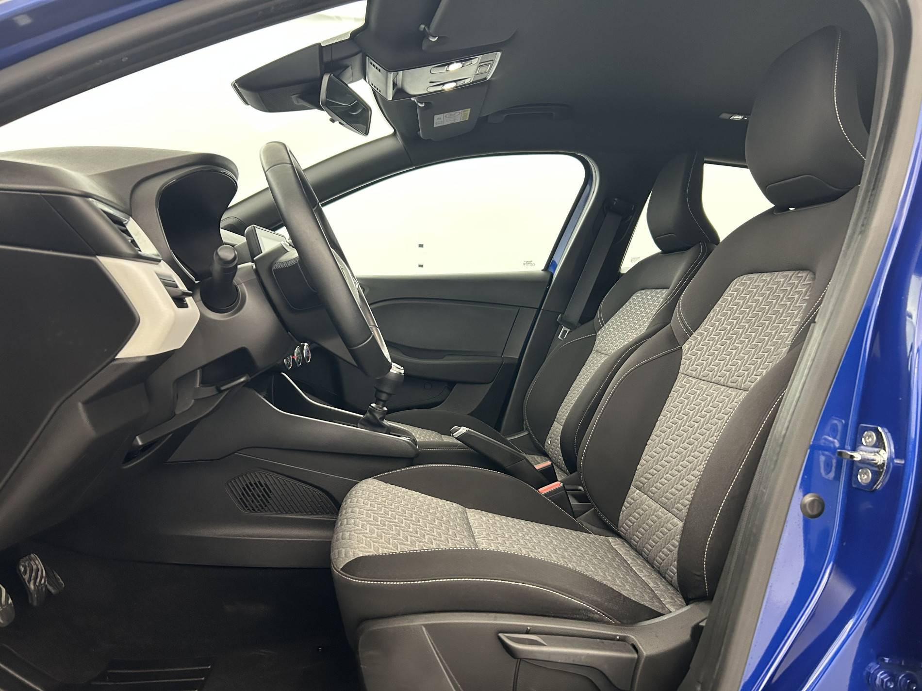 Vente en ligne Renault Clio 5 Clio TCe 90 - 21N au prix de 13 250 €