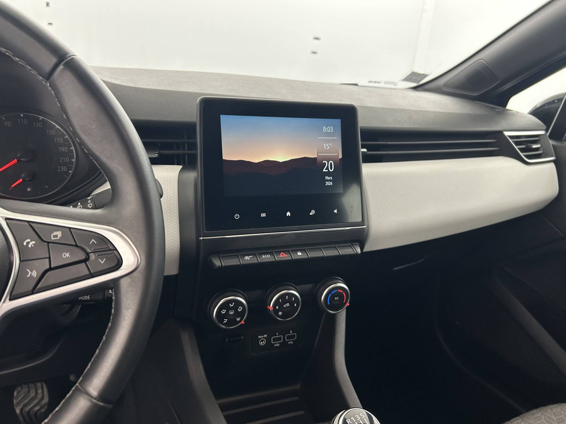 Vente en ligne Renault Clio 5 Clio TCe 90 - 21N au prix de 13 250 €