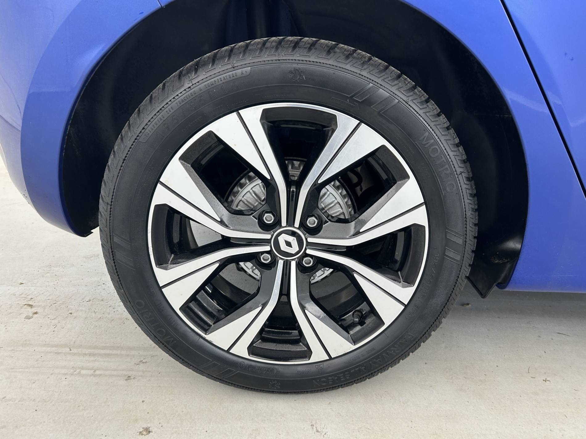 Vente en ligne Renault Clio 5 Clio TCe 90 - 21N au prix de 13 250 €