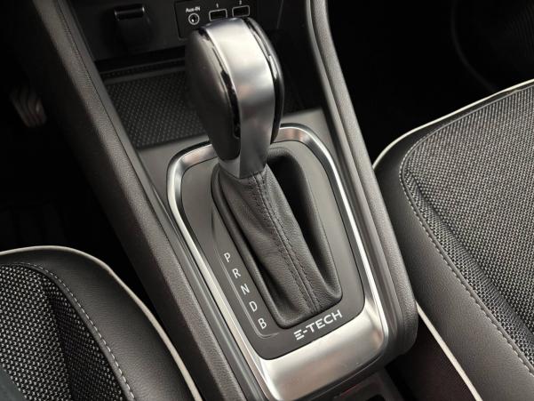 Vente en ligne Renault Captur  E-Tech 145 - 21 au prix de 17 990 €