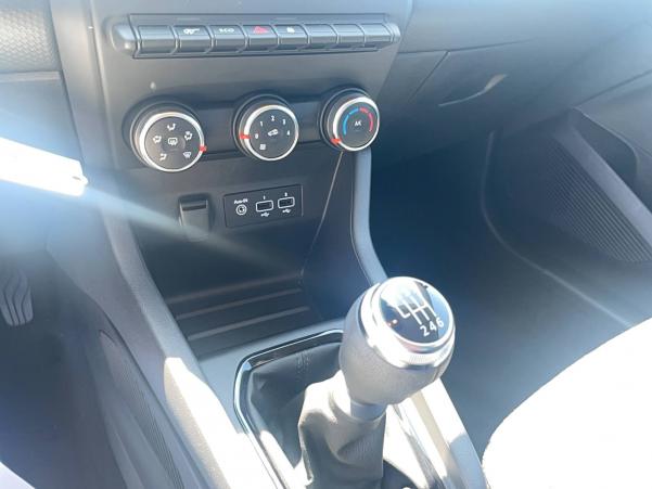 Vente en ligne Renault Clio 5 Clio TCe 90 au prix de 15 750 €