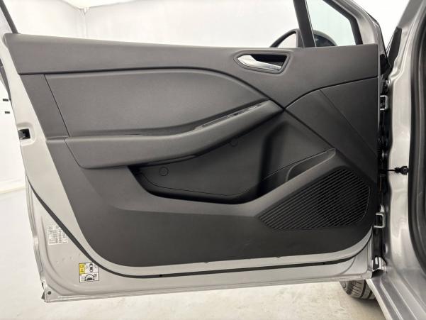 Vente en ligne Renault Clio 5 Clio TCe 90 au prix de 15 890 €