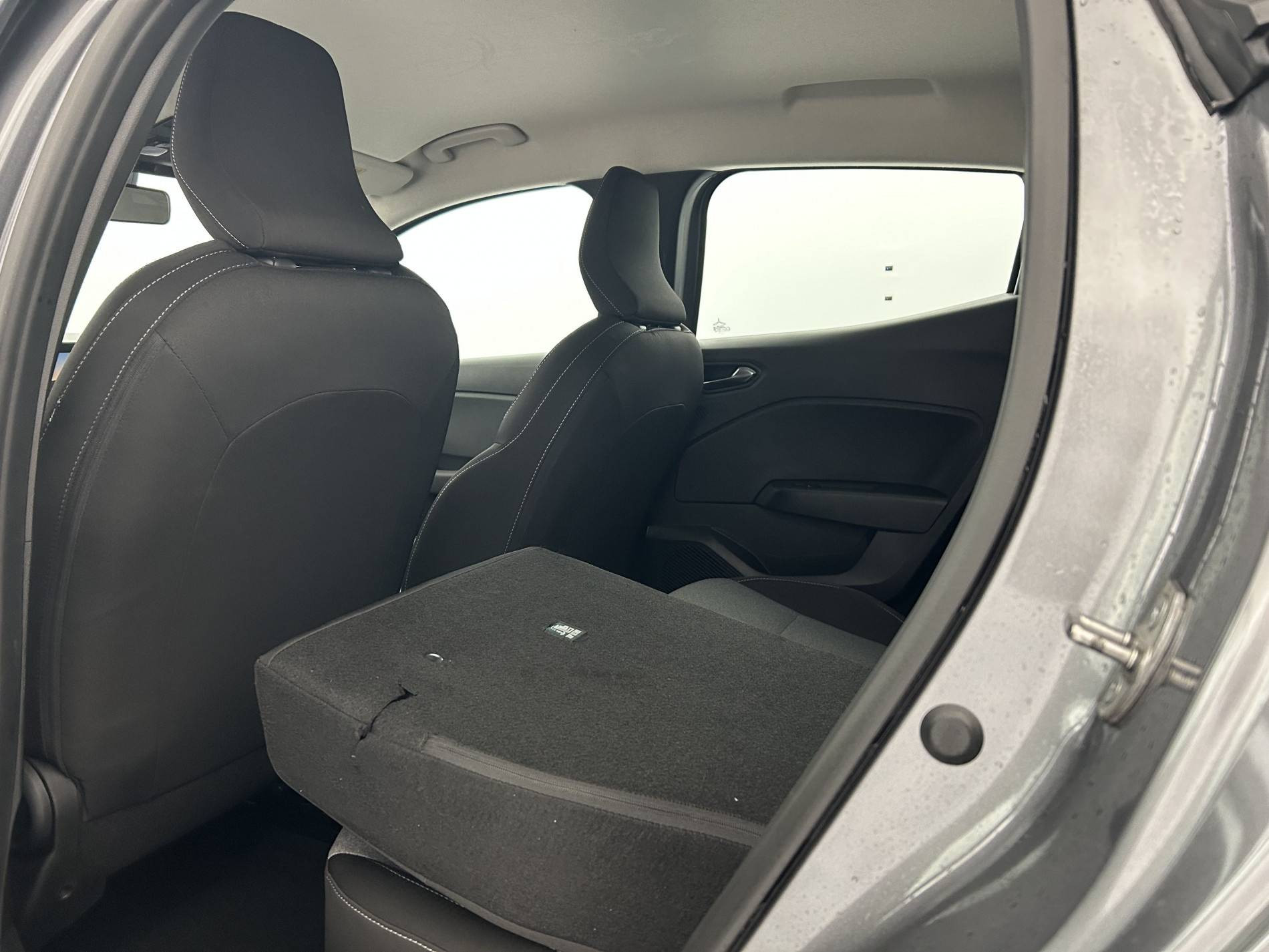 Vente en ligne Renault Clio 5 Clio TCe 90 ch GSR2 au prix de 15 800 €