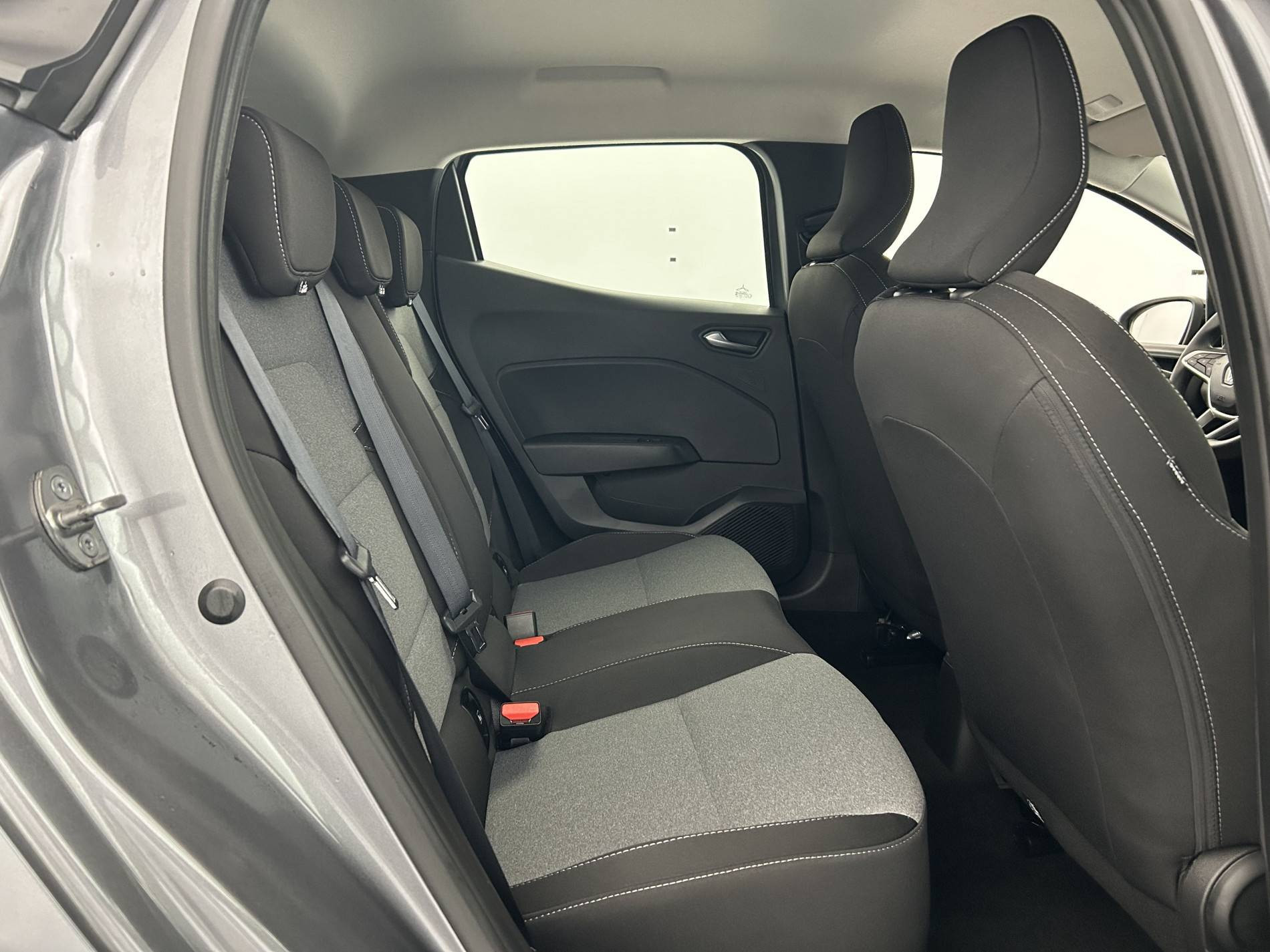 Vente en ligne Renault Clio 5 Clio TCe 90 ch GSR2 au prix de 15 800 €