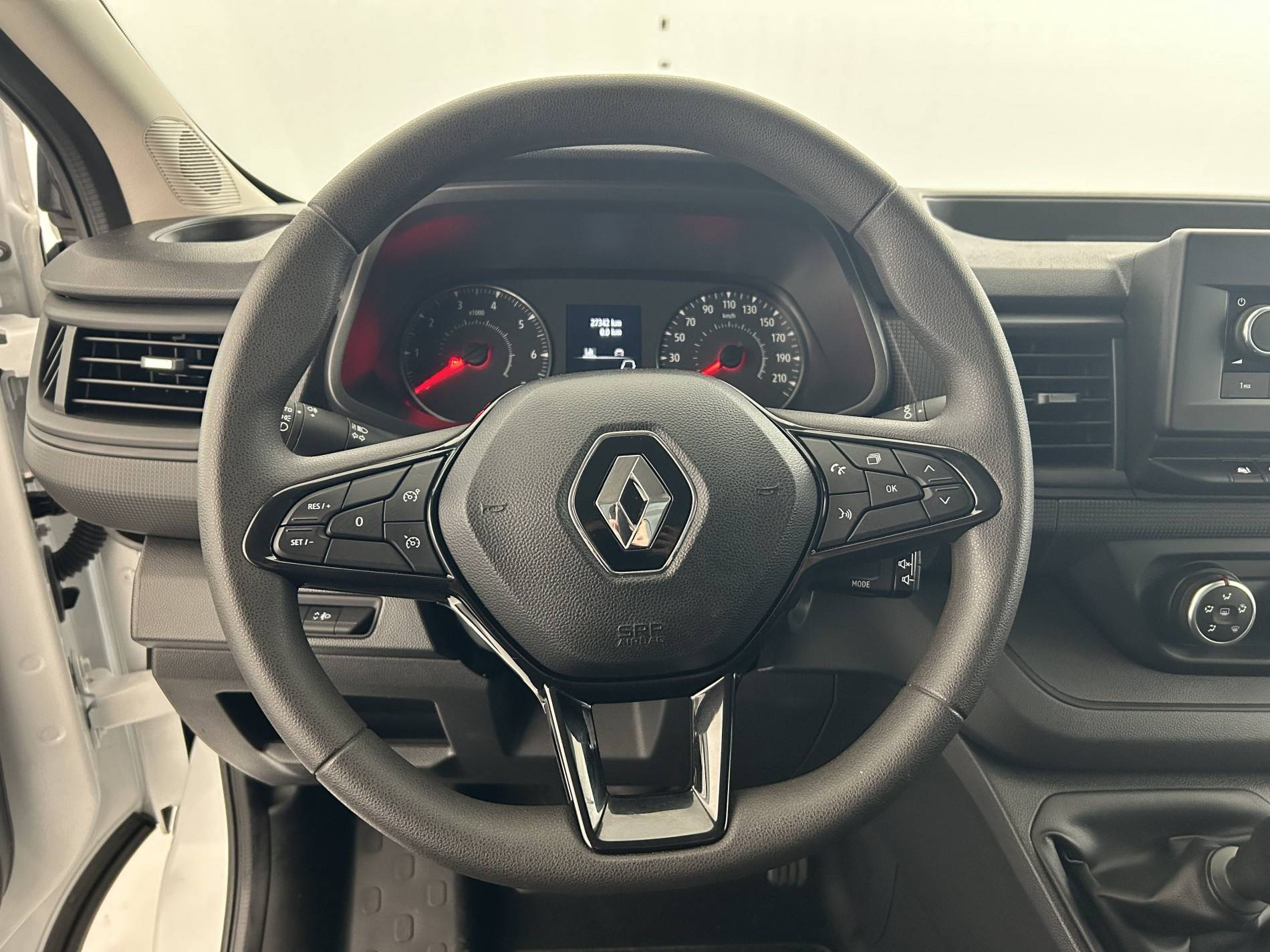 Vente en ligne Renault Trafic 3 Fourgon TRAFIC FGN L1H1 3000 KG BLUE DCI 130 au prix de 24 600 €