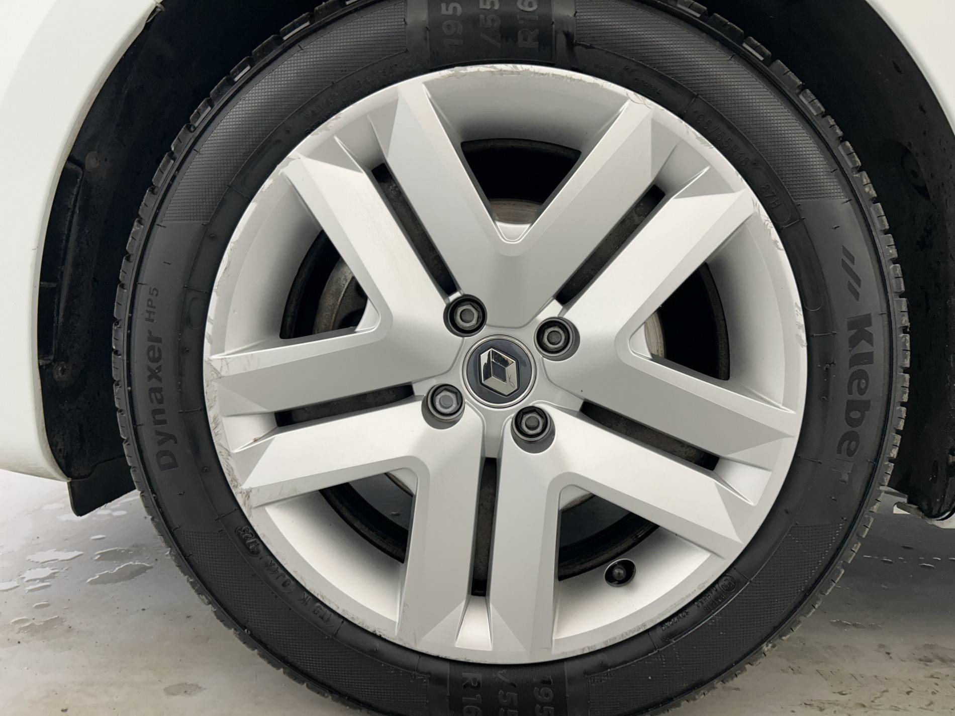 Vente en ligne Renault Clio 5 Clio Blue dCi 85 au prix de 13 200 €