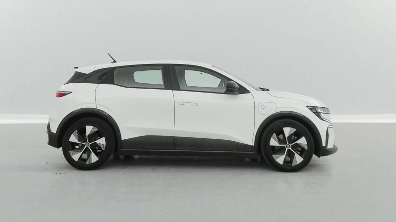 Vente en ligne Renault Megane E-Tech  EV40 130ch standard charge au prix de 21 500 €