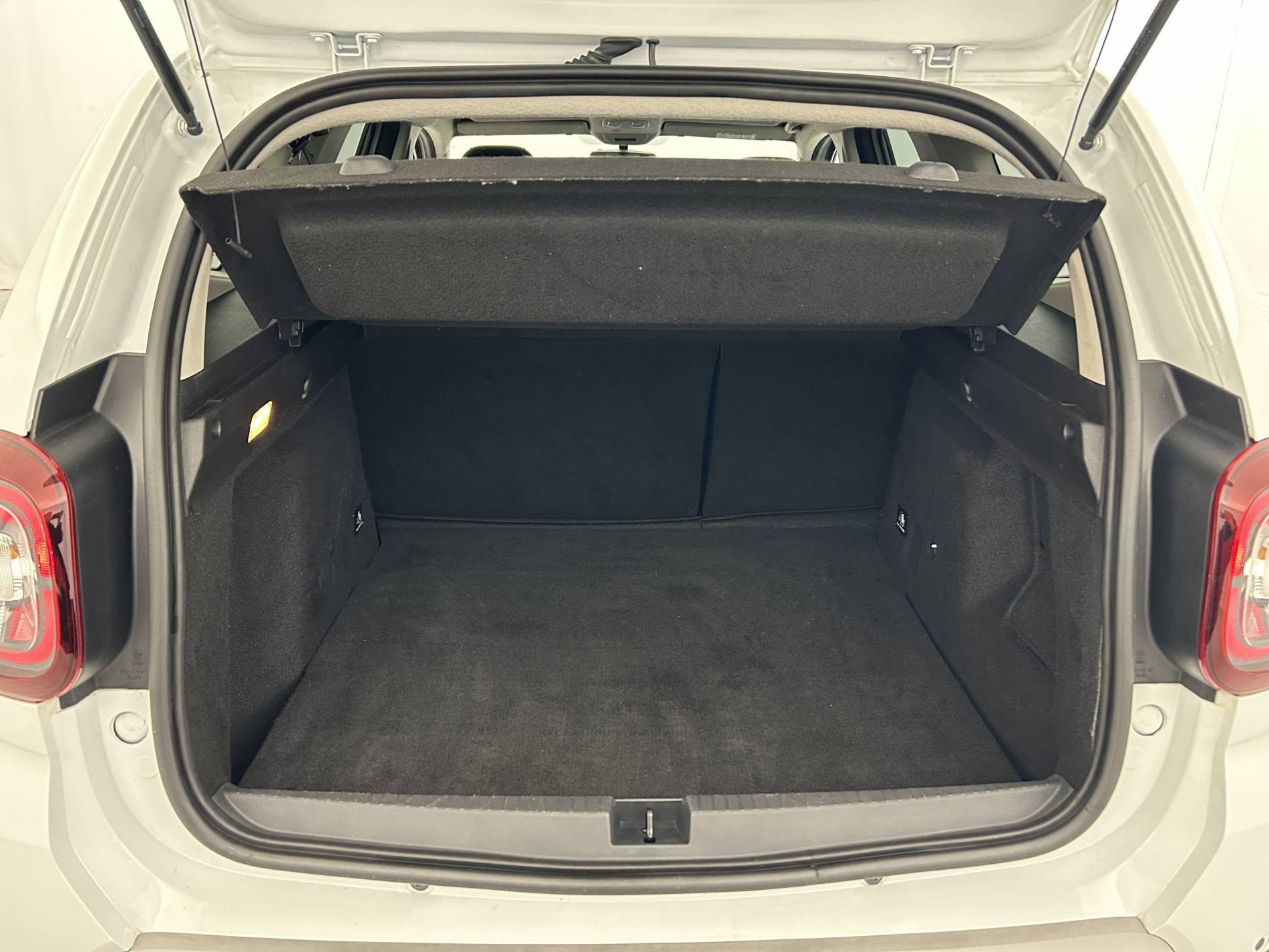 Vente en ligne Dacia Duster  Blue dCi 115 4x2 E6U au prix de 14 640 €