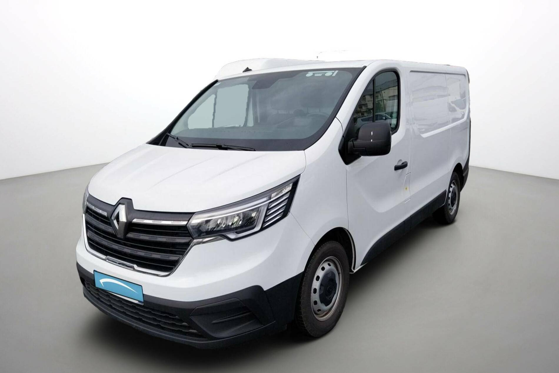 Vente en ligne Renault Trafic 3 Fourgon TRAFIC FGN L1H1 3000 KG BLUE DCI 130 au prix de 24 600 €