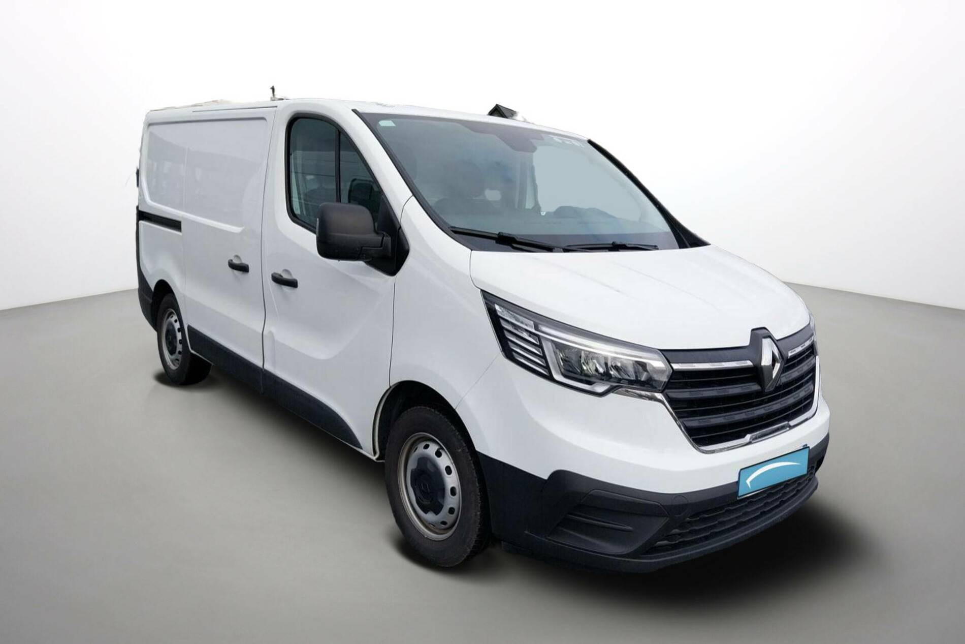 Vente en ligne Renault Trafic 3 Fourgon TRAFIC FGN L1H1 3000 KG BLUE DCI 130 au prix de 24 600 €
