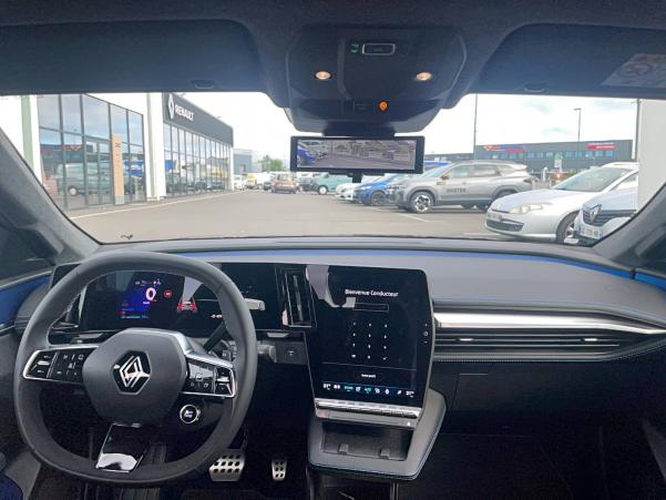 Vente en ligne Renault Scenic E-Tech  220 ch grande autonomie au prix de 46 790 €